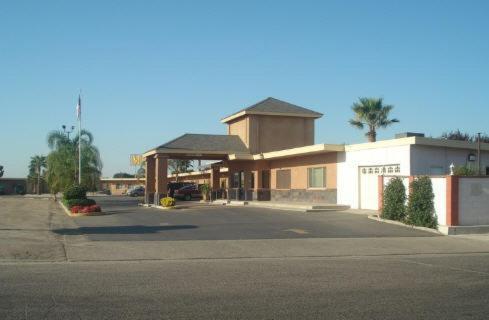 Village Inn Tulare Esterno foto